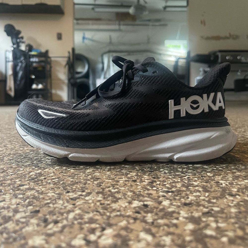 Hoka Clifton 9